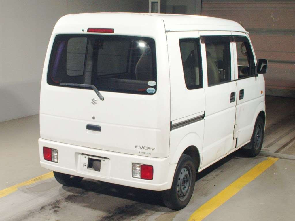 2011 Suzuki Every DA64V[1]