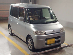 2005 Daihatsu Tanto