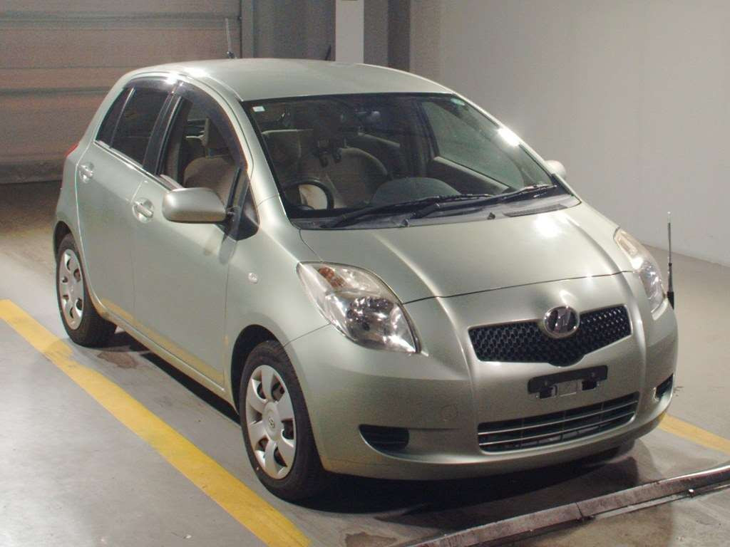 2007 Toyota Vitz SCP90[2]