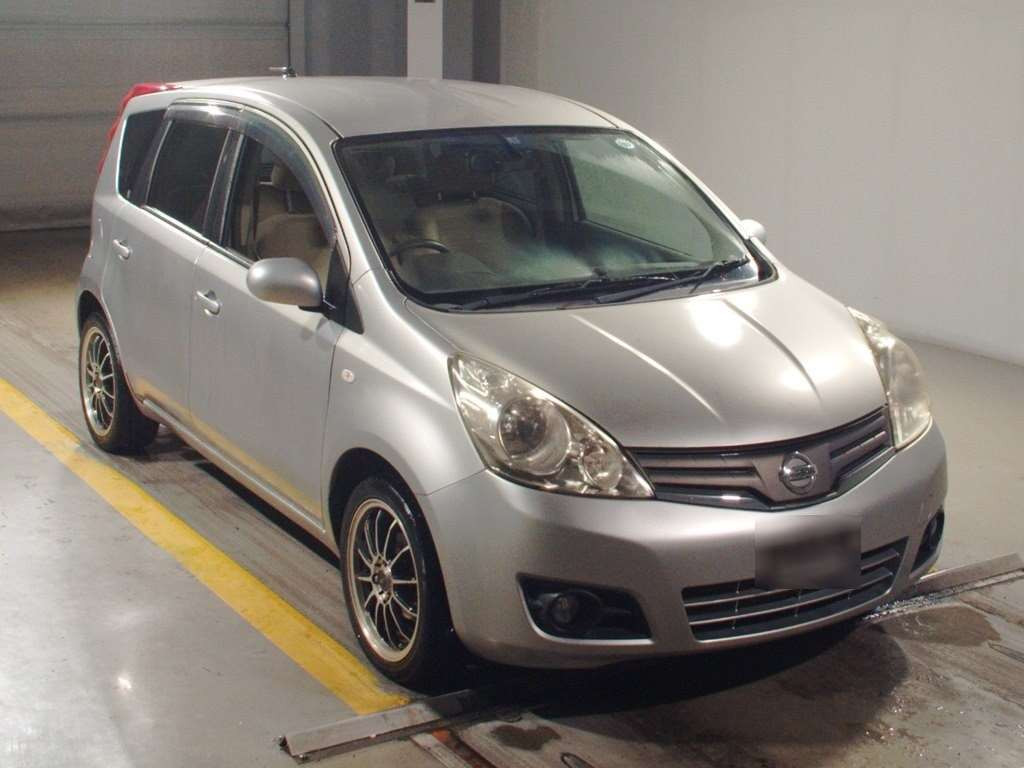 2009 Nissan Note E11[2]