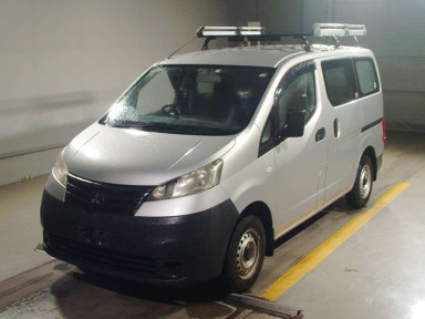 2015 Mitsubishi Delica Van