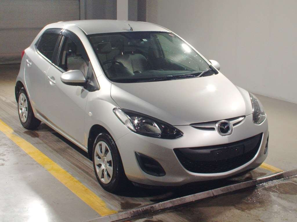 2011 Mazda Demio DE3FS[2]