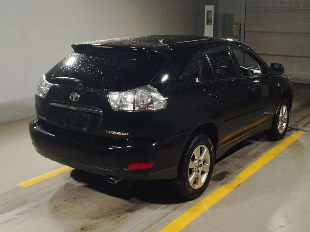 2005 Toyota Harrier ACU35W[1]