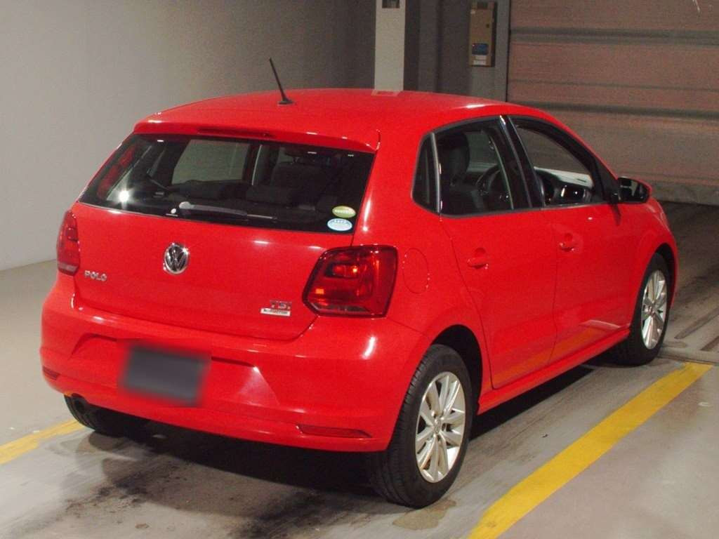 2016 Volkswagen Polo 6RCJZ[1]