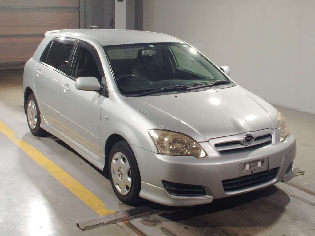 2005 Toyota Corolla Runx NZE121[2]