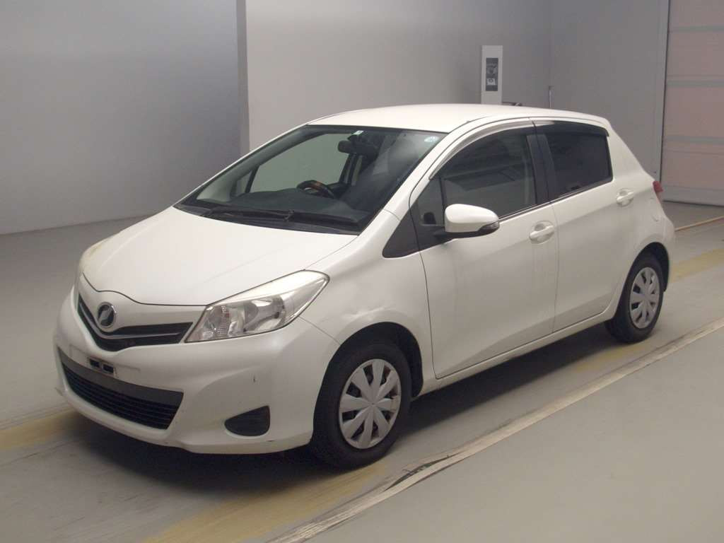 2011 Toyota Vitz NSP130[0]