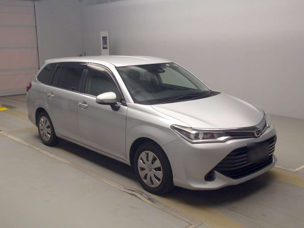 2015 Toyota Corolla Fielder NRE161G[2]