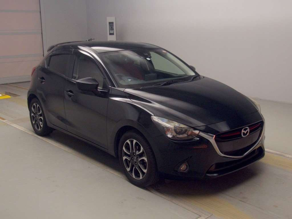 2015 Mazda Demio DJ5FS[2]