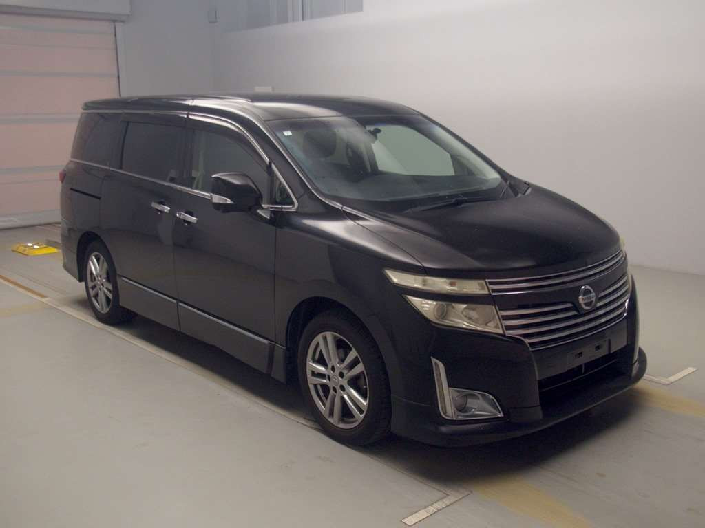 2011 Nissan Elgrand TE52[2]