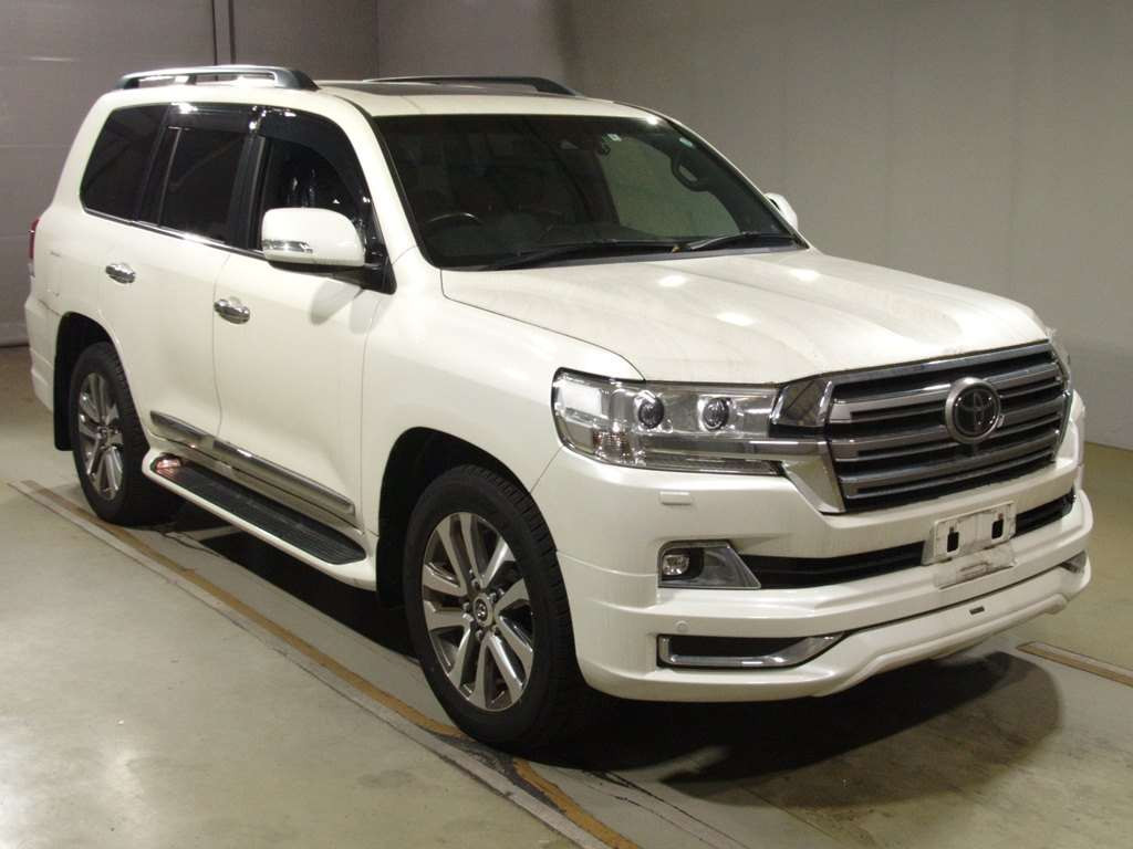 2020 Toyota Land Cruiser URJ202W[2]