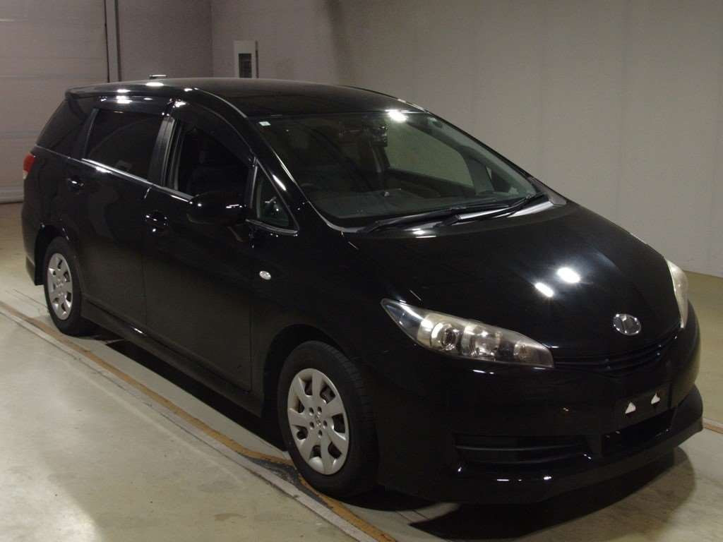 2011 Toyota Wish ZGE20G[2]