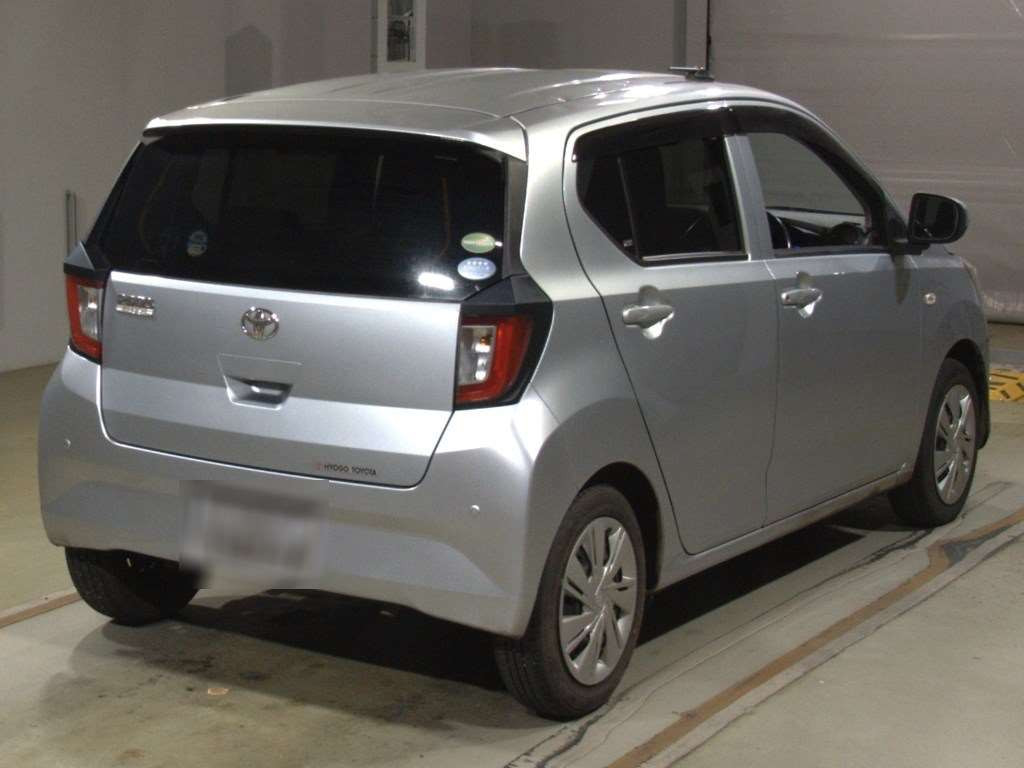 2021 Toyota Pixis Epoch LA350A[1]