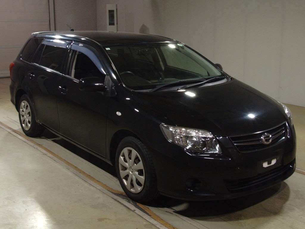 2011 Toyota Corolla Fielder NZE141G[2]