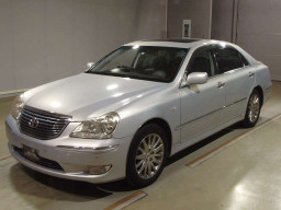 2005 Toyota Crown Majesta