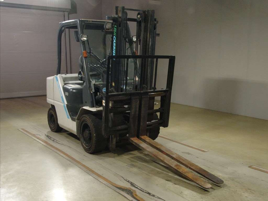 2016 Others Forklift FHD30T5[2]