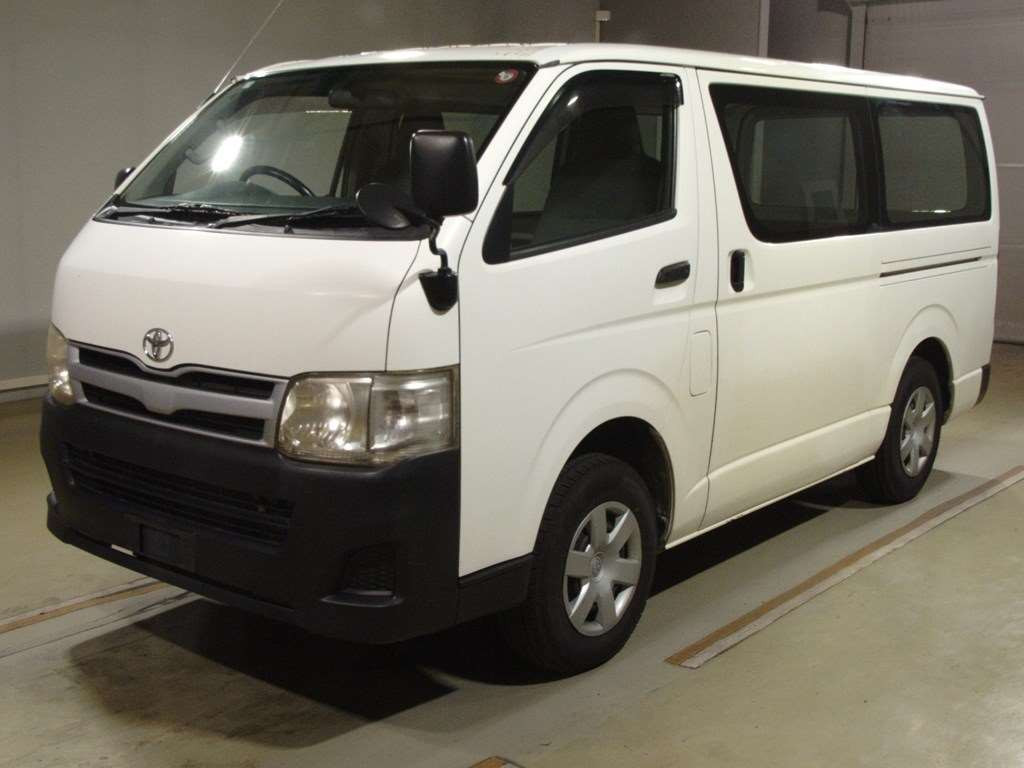 2011 Toyota Hiace Van KDH206V[0]