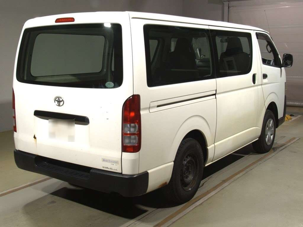 2011 Toyota Hiace Van KDH206V[1]