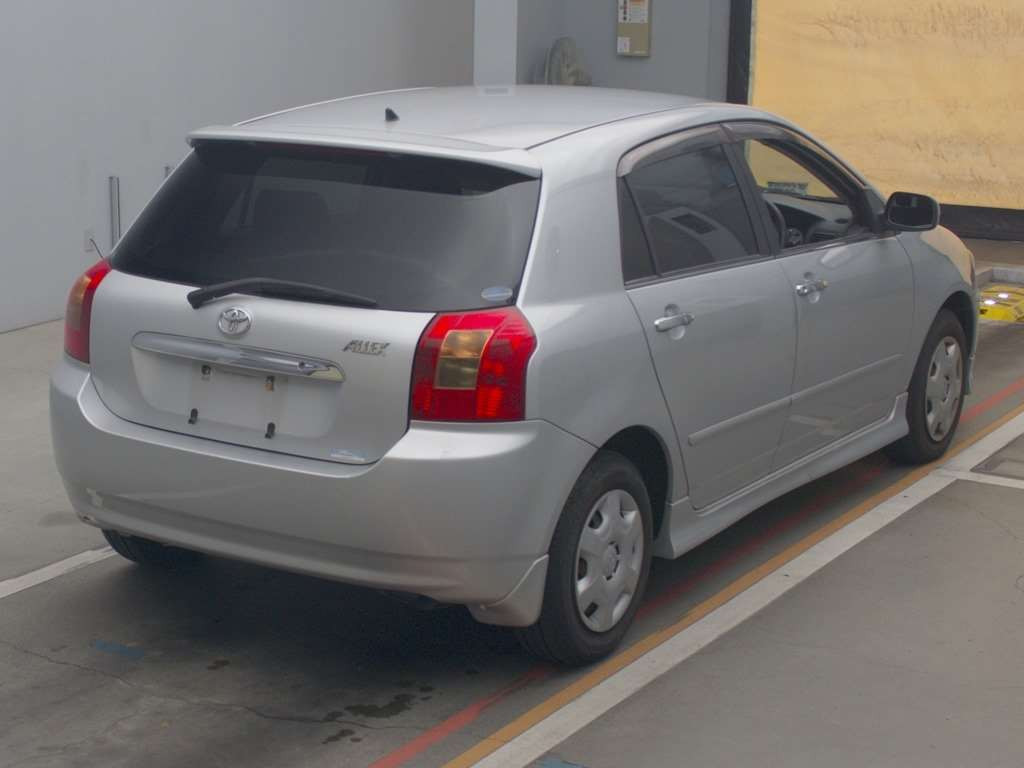 2001 Toyota Allex NZE121[1]