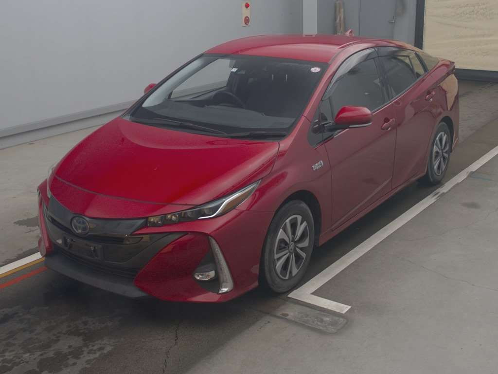 2019 Toyota Prius PHV ZVW52[0]