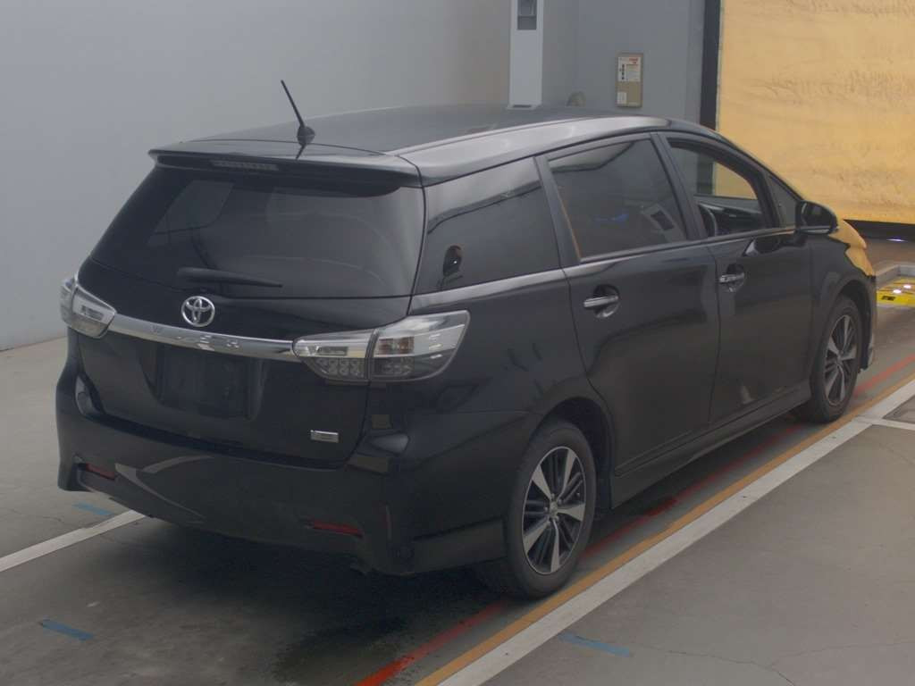 2013 Toyota Wish ZGE20W[1]