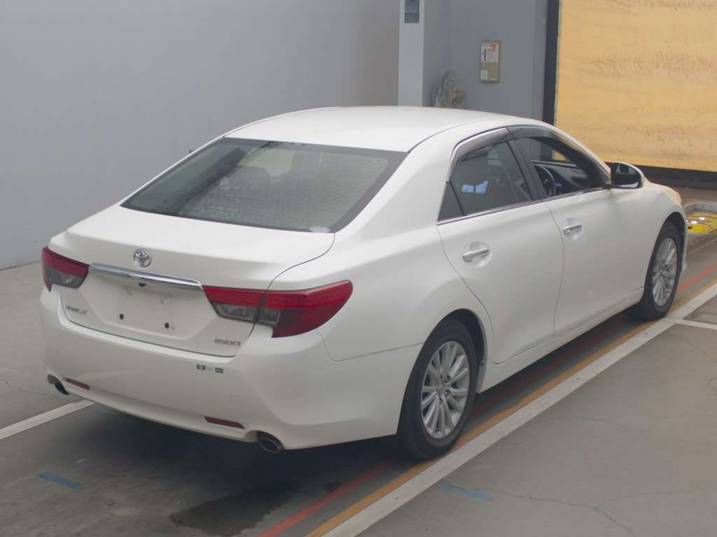 2013 Toyota Mark X GRX130[1]