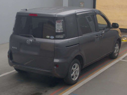 2011 Toyota Sienta