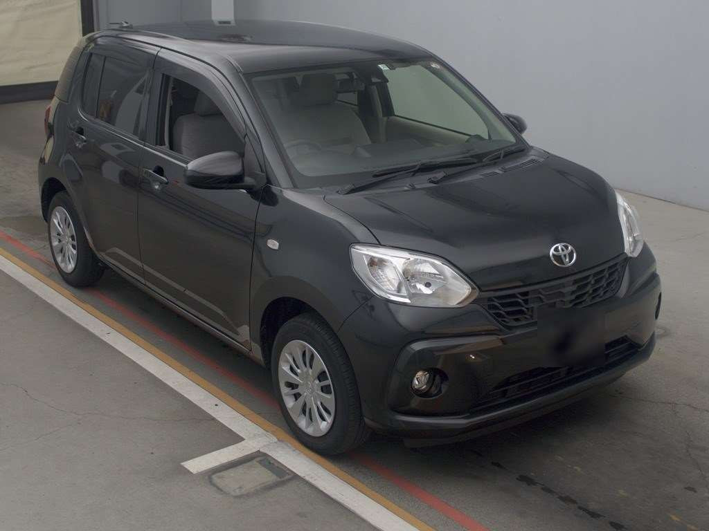 2017 Toyota Passo M700A[2]