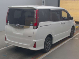 2017 Toyota Noah