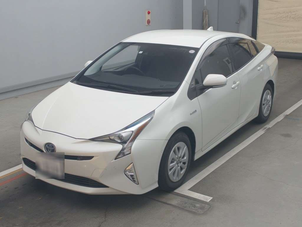 2018 Toyota Prius ZVW50[0]