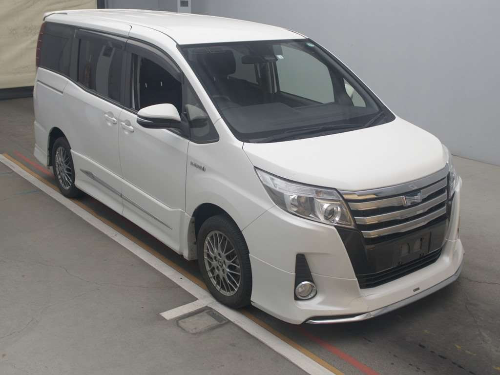 2016 Toyota Noah ZWR80W[2]