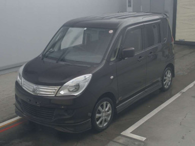 2012 Mitsubishi Delica D2