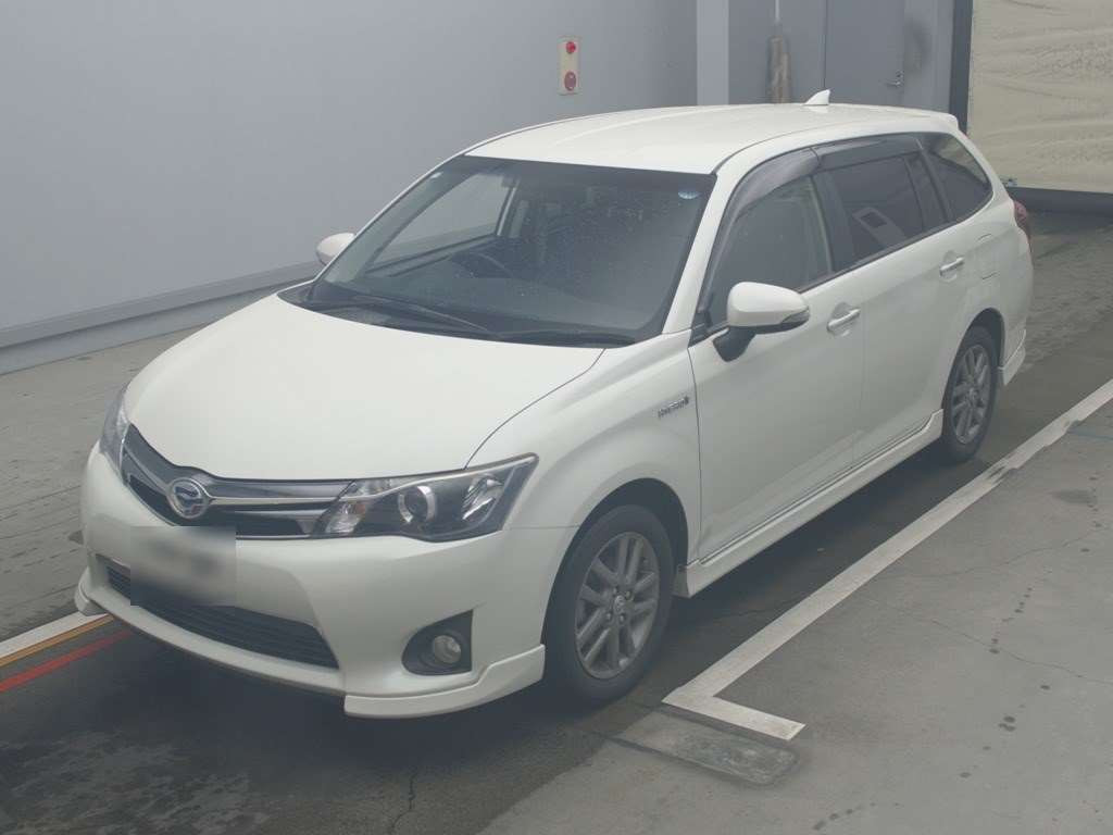 2015 Toyota Corolla Fielder NKE165G[0]