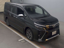 2019 Toyota Voxy