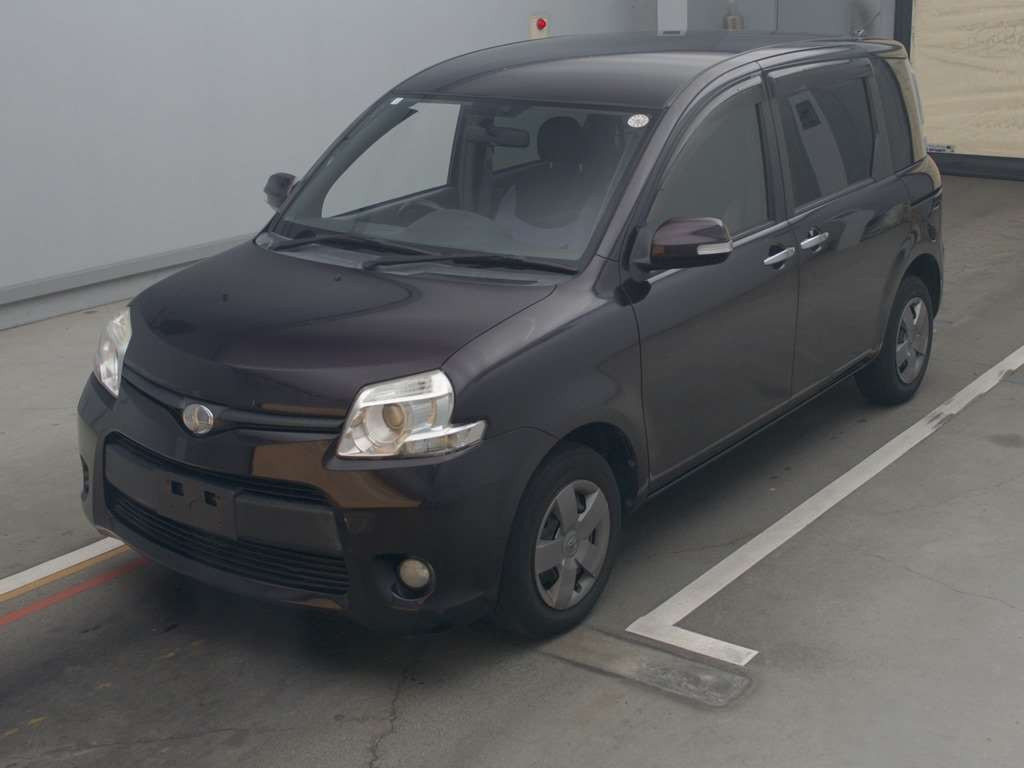 2012 Toyota Sienta NCP81G[0]