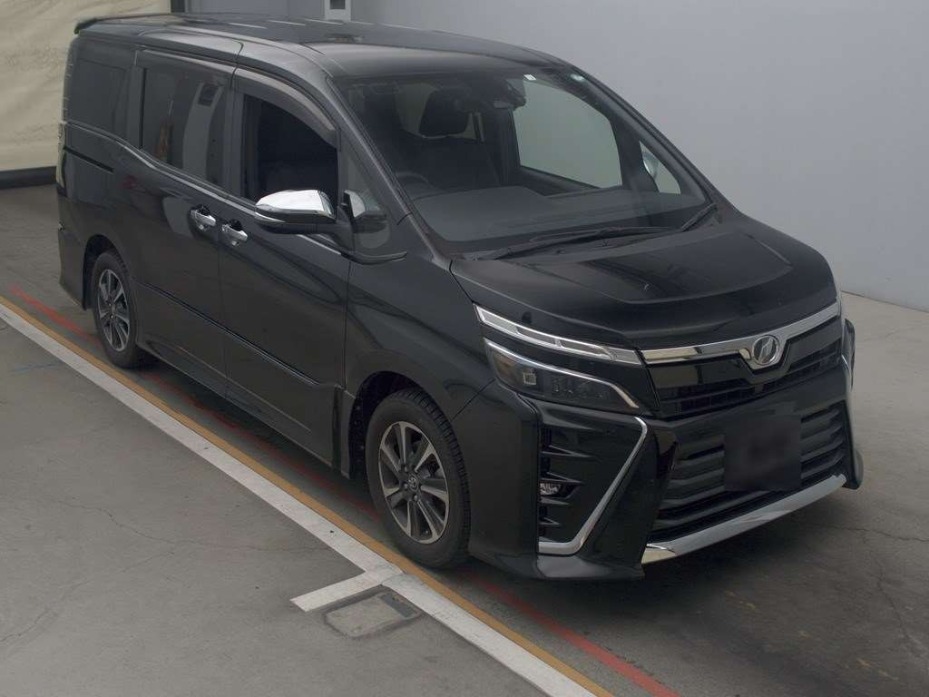 2018 Toyota Voxy ZRR80W[2]