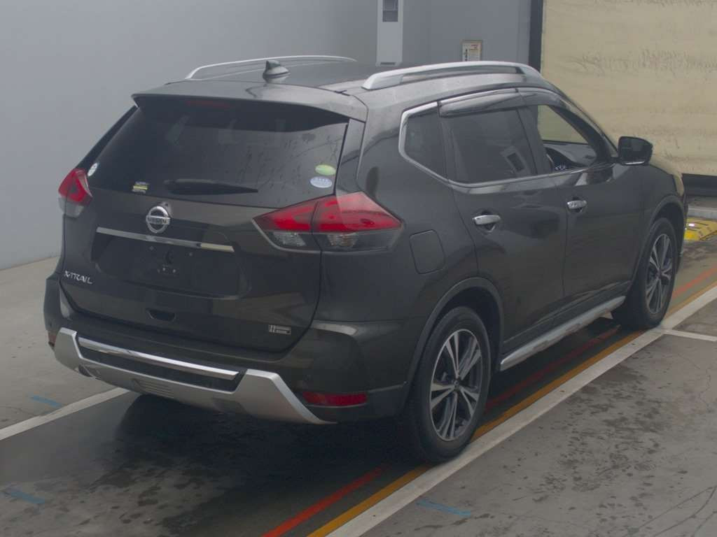 2017 Nissan X-Trail T32[1]