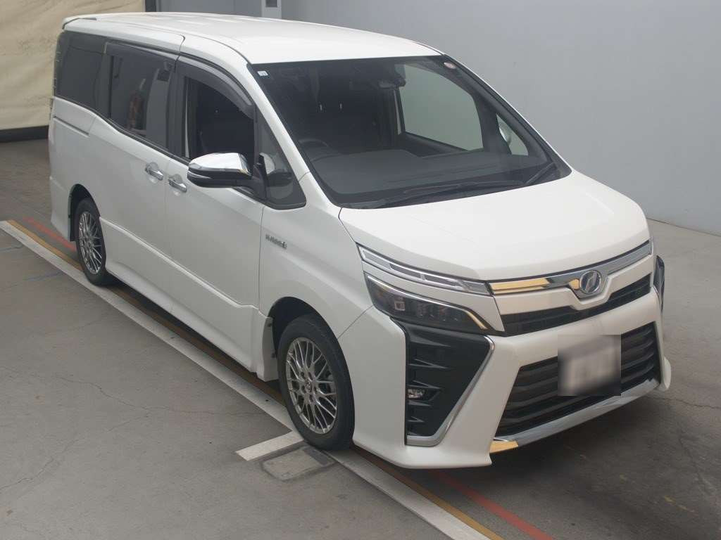 2018 Toyota Voxy ZWR80W[2]