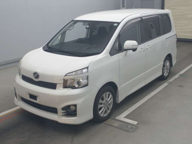 2010 Toyota Voxy