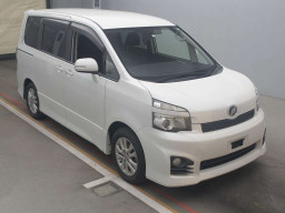 2010 Toyota Voxy