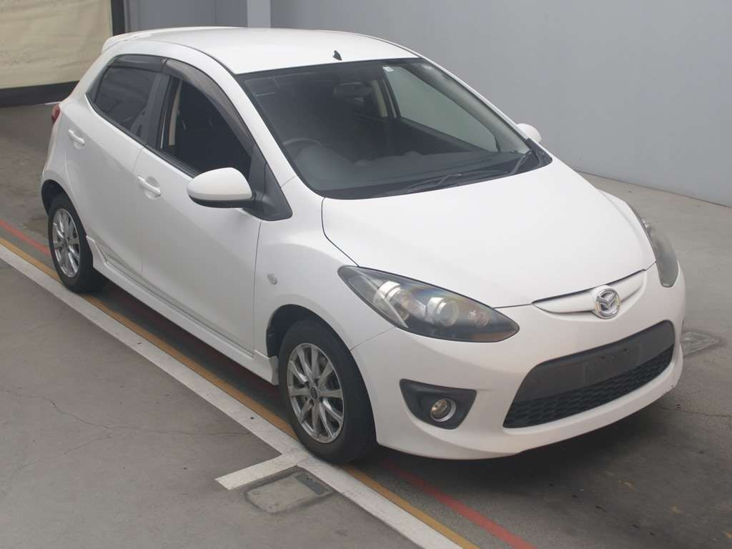 2010 Mazda Demio DE5FS[2]