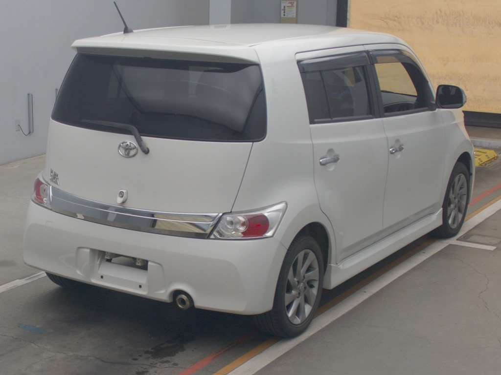 2014 Toyota bB QNC21[1]