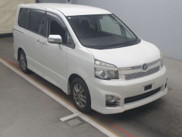 2010 Toyota Voxy