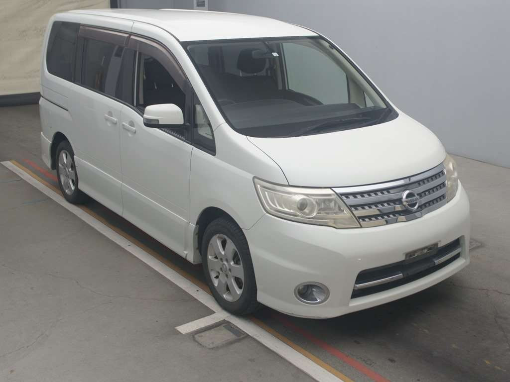 2010 Nissan Serena CC25[2]