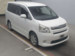 2008 Toyota Noah