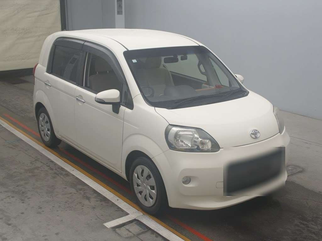 2012 Toyota Porte NCP141[2]