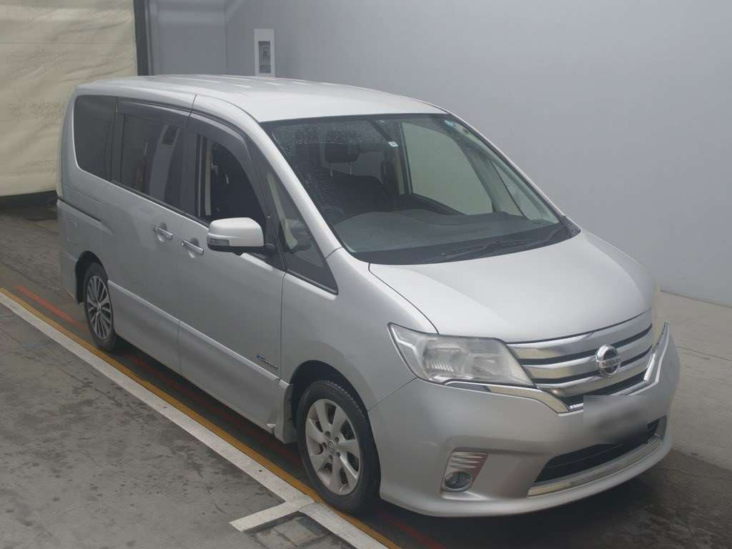 2013 Nissan Serena HFC26[2]