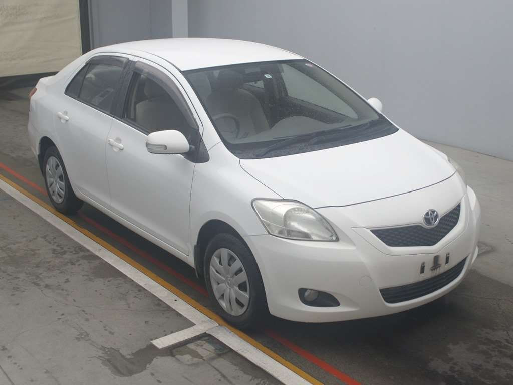 2011 Toyota Belta SCP92[2]