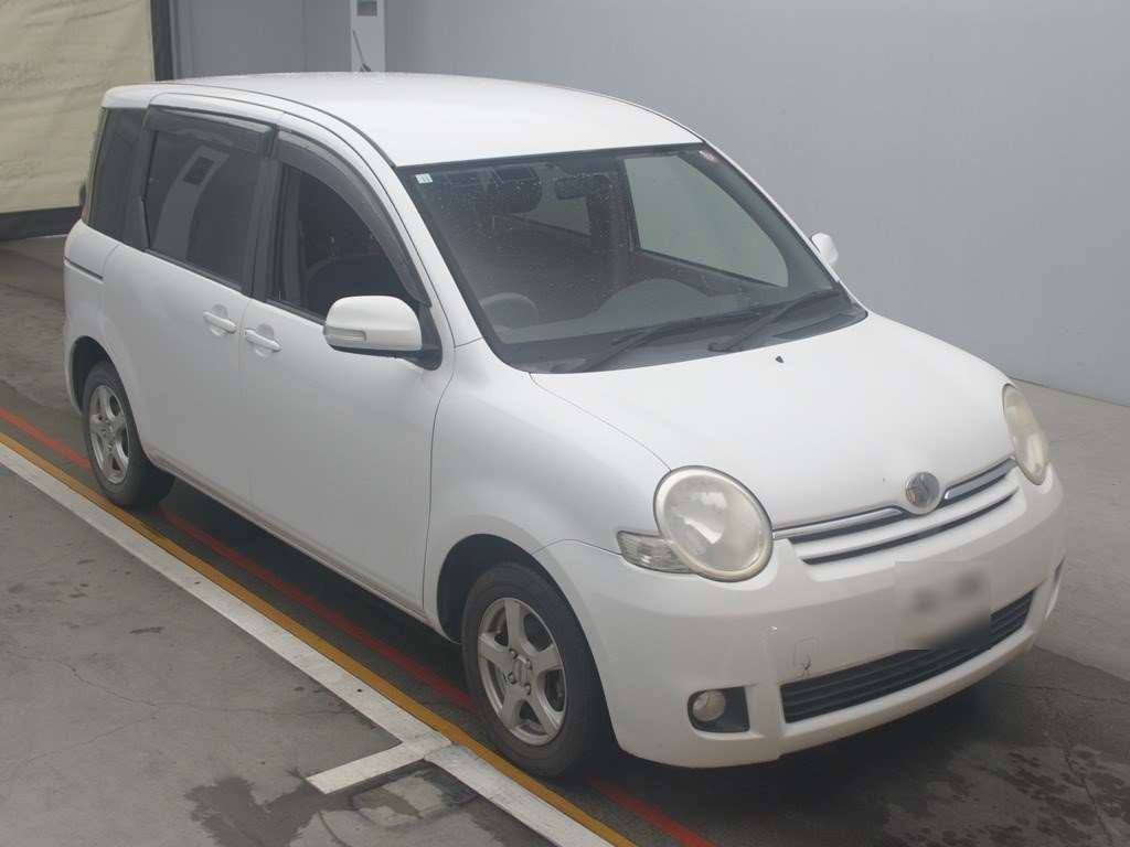 2008 Toyota Sienta NCP81G[2]