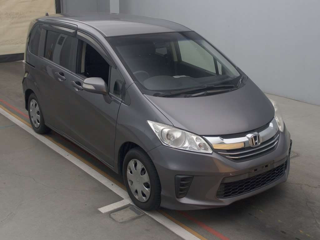 2015 Honda Freed GB3[2]