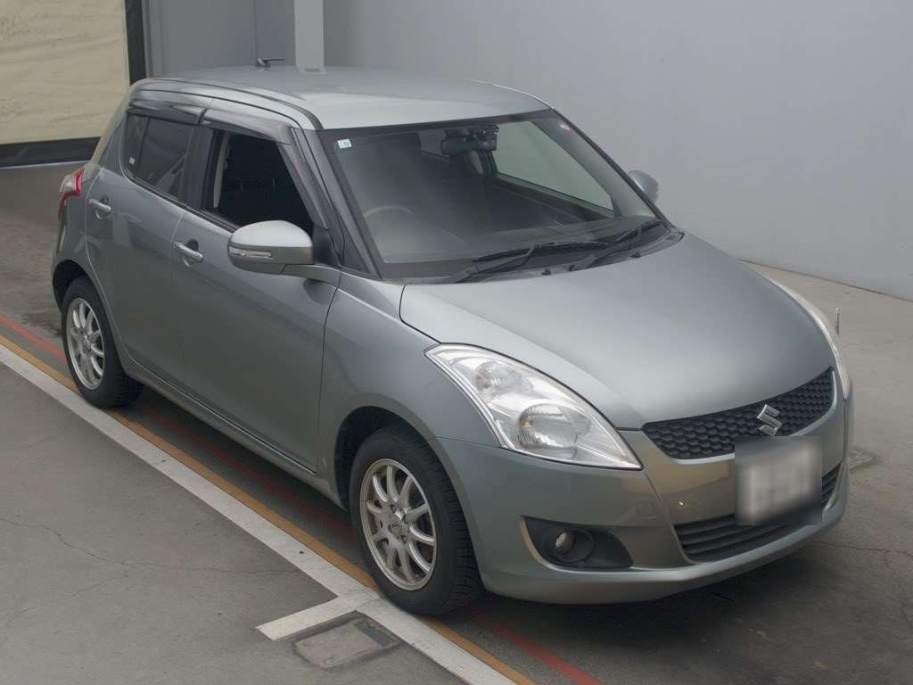 2012 Suzuki Swift ZD72S[2]